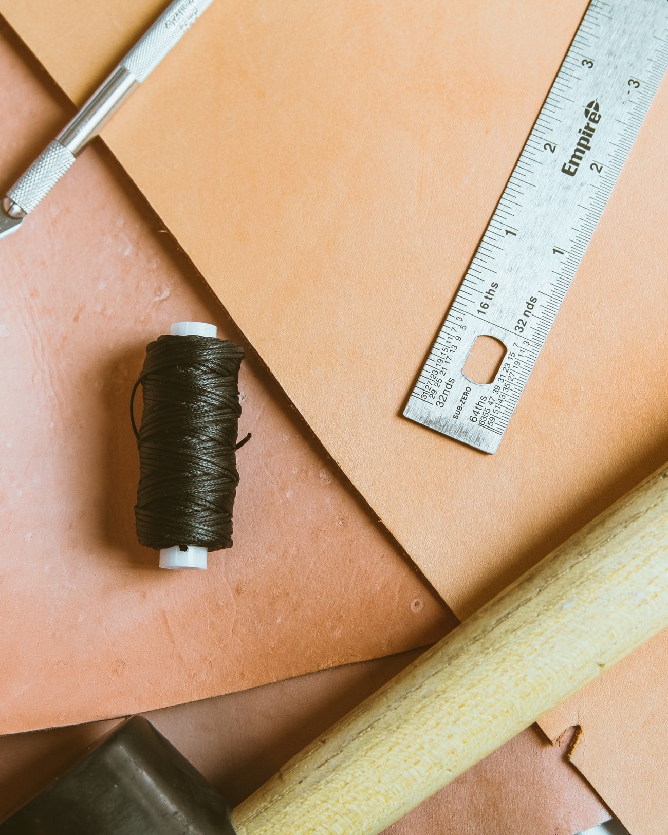 quality leather work by hand in Paris